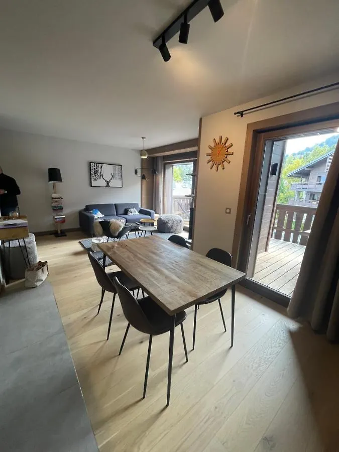 Appartement Standing Face Mont Blanc Piscine 메게브