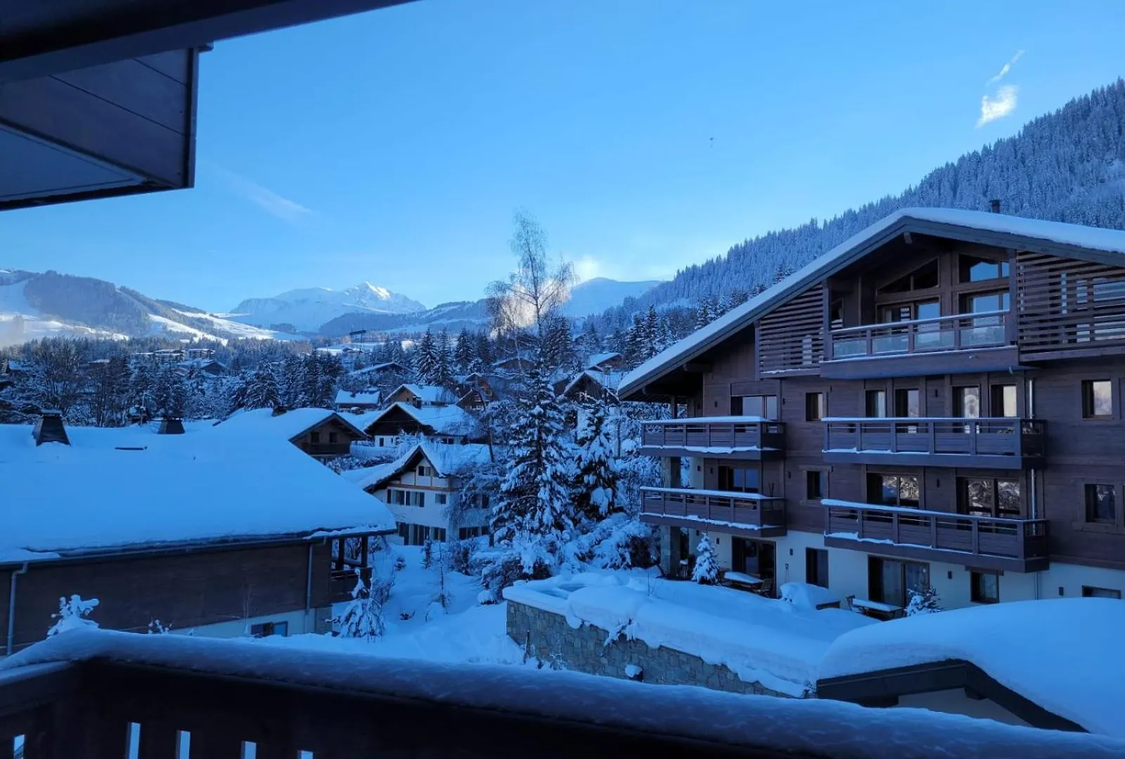 Appartement Standing Face Mont Blanc Piscine 메게브